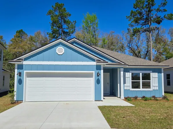 149 Needle Thrush Cir, Crawfordville, FL 32327