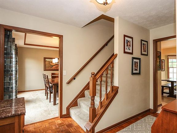 4th image of 5334 Barkwood Dr