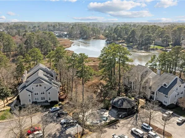 412 River Forest Rd, Virginia Beach, VA 23454