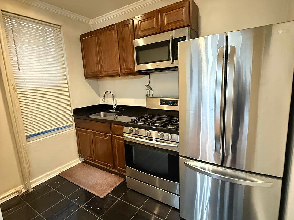 1st image of 3094 Steinway St APT 2F
