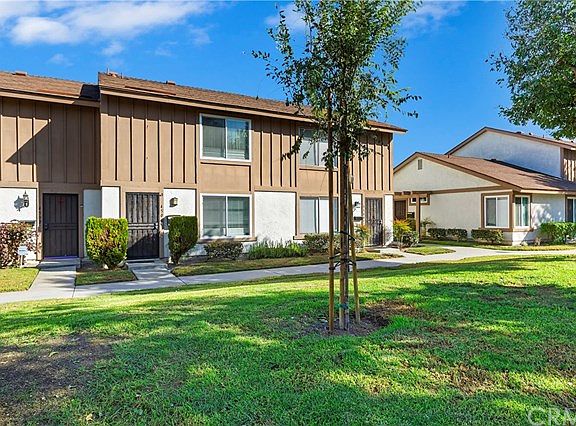 2nd image of 3011 Bradford Pl #413