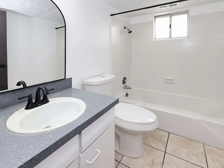 1165 Edgewood Dr — Photo 31