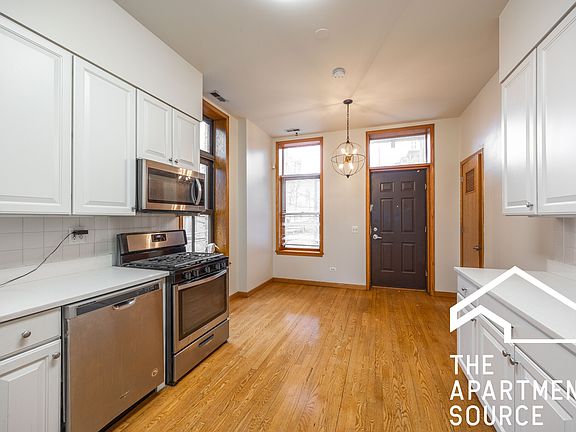 4th image of 509 N Racine Ave APT 2N