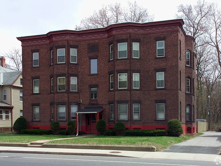 863 Chicopee St #1L — Photo 18