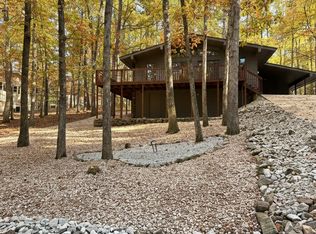 25 Carballo Ln, Hot Springs Village, AR 71909