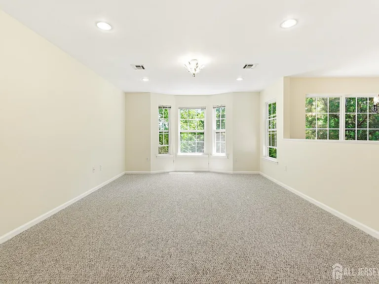 141 Forest Dr #141 — Photo 4