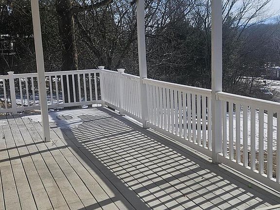 3rd image of 5552 Lamplighter Dr