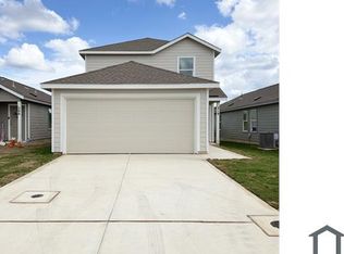 210 Pastar Fls, Seguin, TX 78155