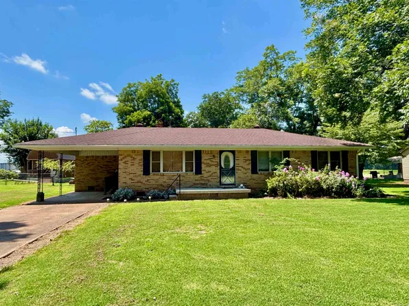 202 S Free St, Hoxie, AR 72433