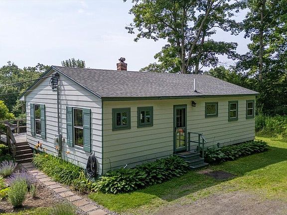 3rd image of 662 Searsmont Road