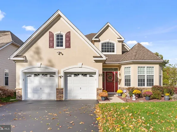 23 Barton Dr, Hightstown, NJ 08520