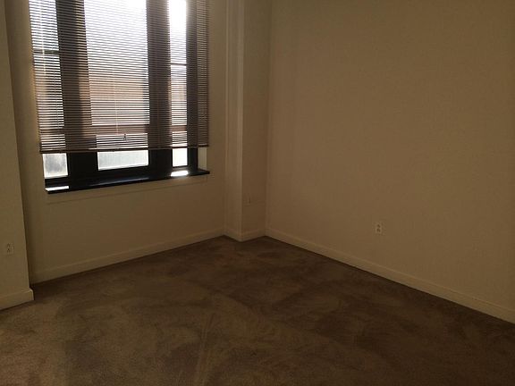 4th image of 419 S 19th St Unit 2C