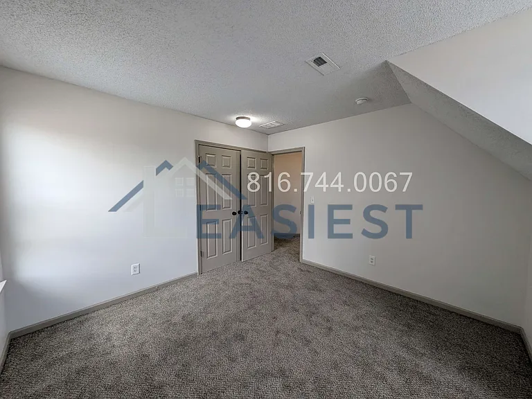 2801 Metropolitan Ave — Photo 15