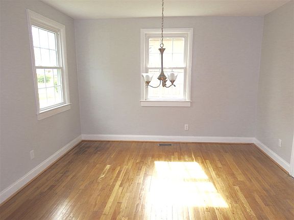 4th image of 123 Lasalle Ct
