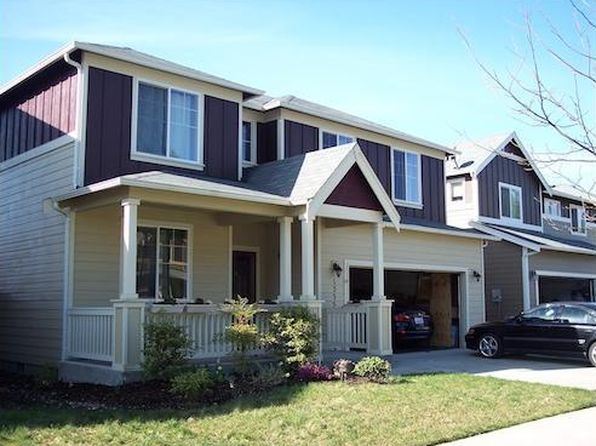 1335 Farina Loop SE