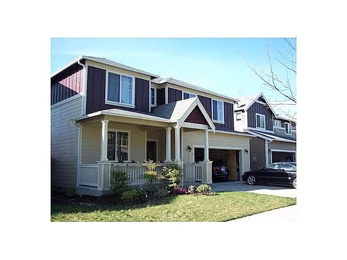 1335 Farina Loop SE Photo 1