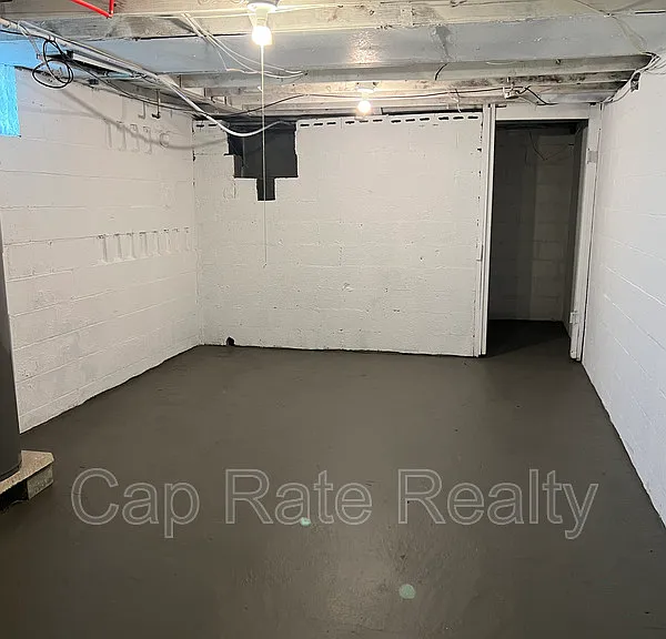 924 E 18th Ave — Photo 23