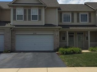 2120 Sunrise Cir, Aurora, IL 60503