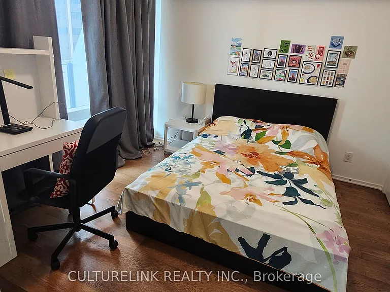 1 Bloor St E #3408 — Photo 5