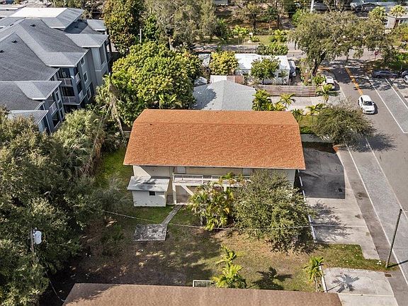4th image of 1460 SW 24 Court #1-4