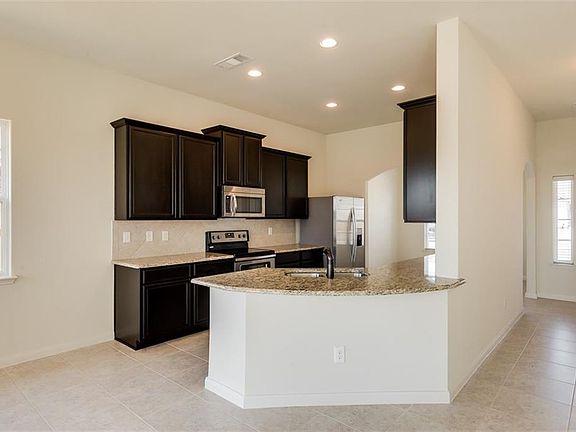 3rd image of 700 Roaring Springs Dr
