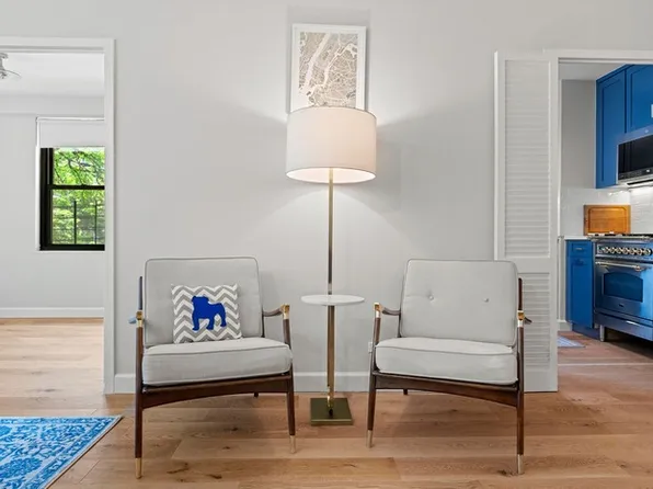 245 East 25th Street image 3 of 11