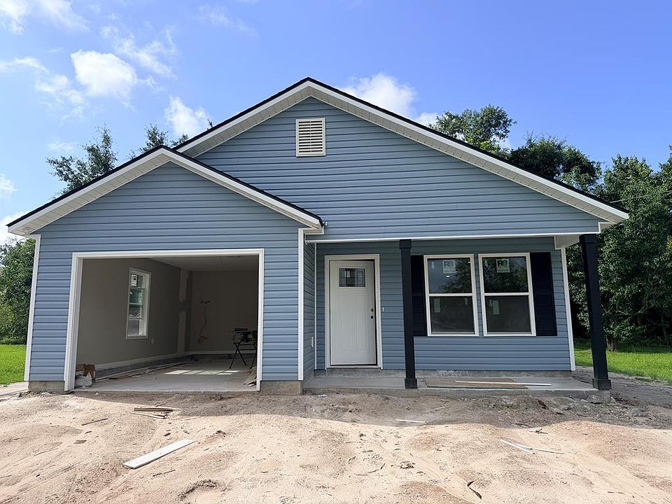 1st image of 607 Samuel St
