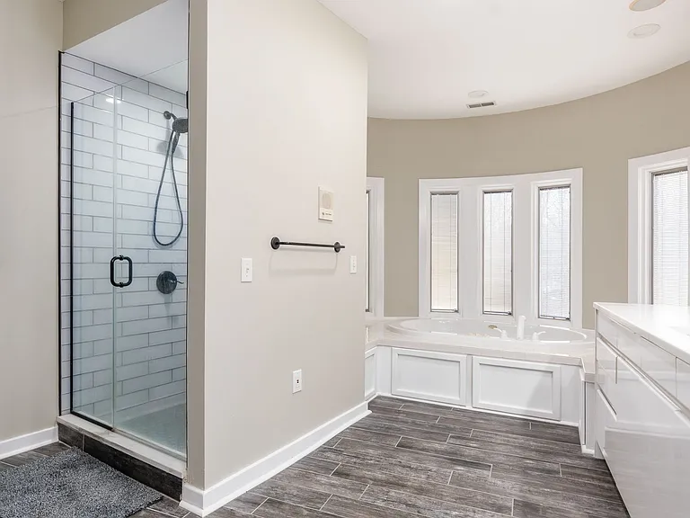 4602 Sandwich Ct — Photo 68