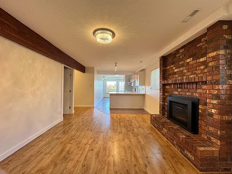 1140 Cloverley St #1140 — Photo 9