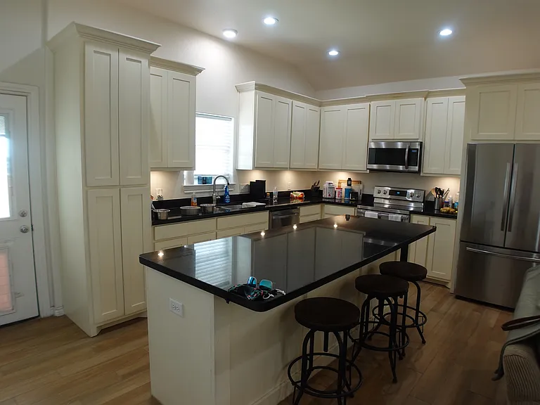 1012 Tesoro Hls — Photo 6