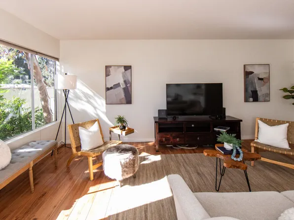 5870 Green Valley Cir Unit 230, Culver City, CA 90230