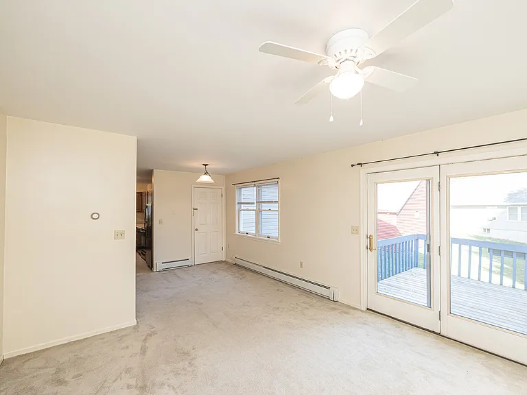 60 Riggs Dr #E — Photo 13