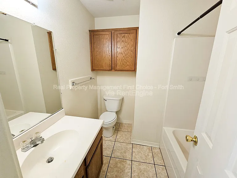 1851 Brazil Ave — Photo 6