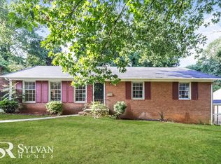 2326 Kaywood Ln, Winston Salem, NC 27103