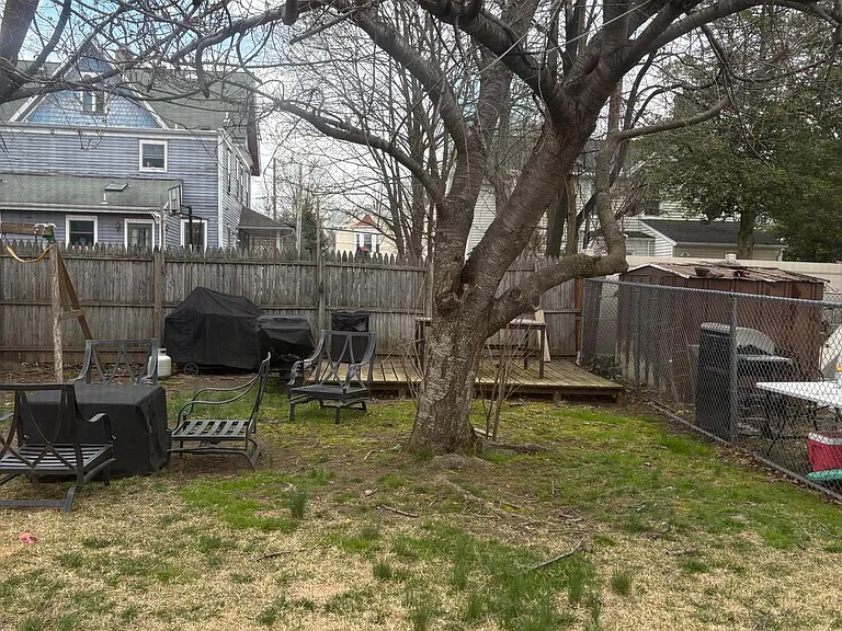124 Dey St #B — Photo 7