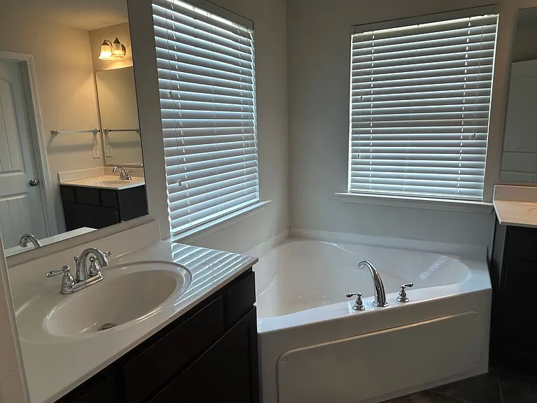 6016 Barringer Ct NW — Photo 14