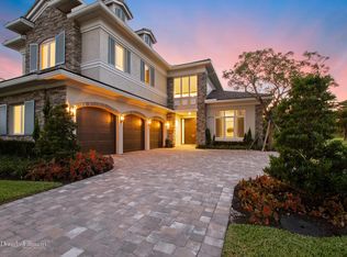 2869 Blue Cypress Ln, Wellington, FL 33414