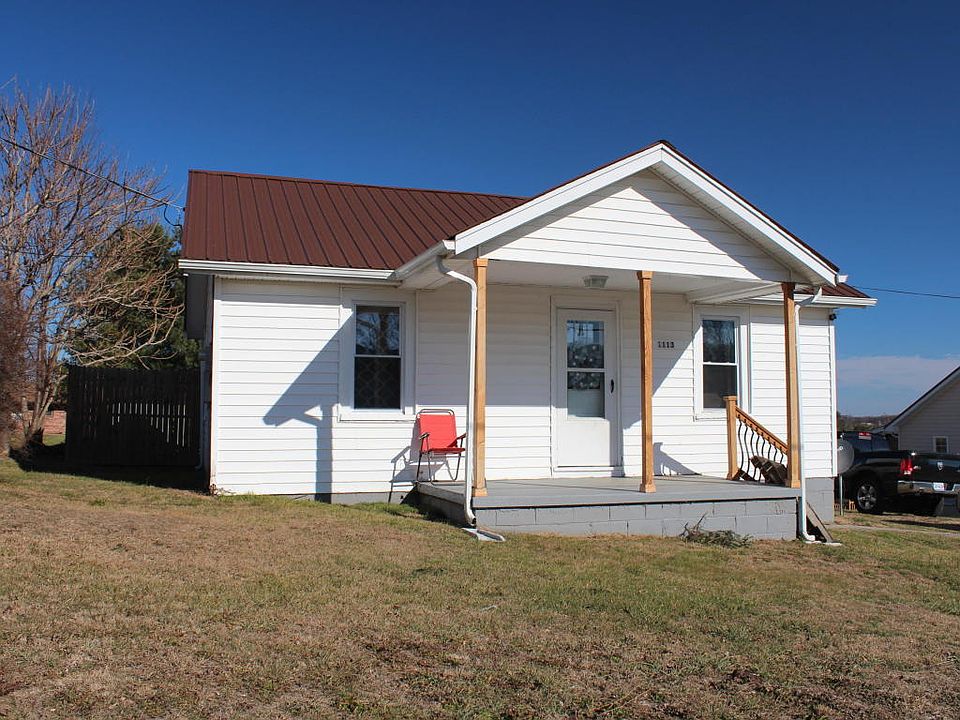 1113 Macgill St, Pulaski, VA 24301 | Zillow