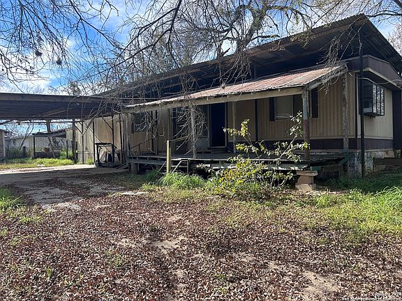 2nd image of 655 Avenue G LOT W/8'