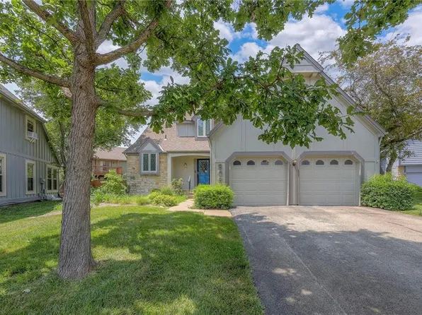 8066 Monrovia St, Lenexa, KS 66215