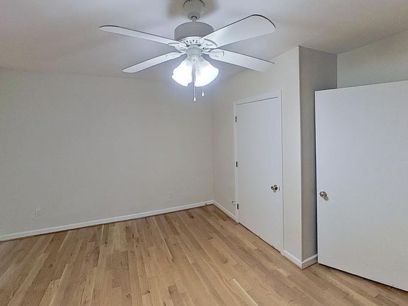 5th image of 139 Wentworth St APT B