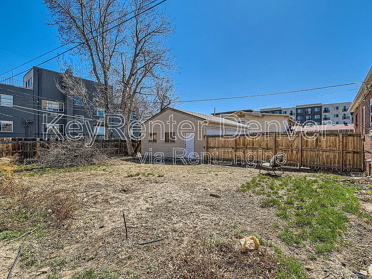 1540 N Zenobia St — Photo 15