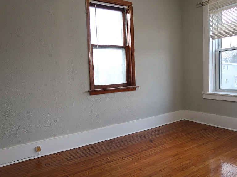 2511 Pine Ave #4 — Photo 12