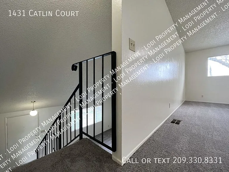 1431 Catlin Ct — Photo 28