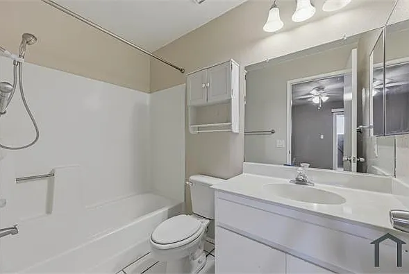 501 W Yukon Dr #4 — Photo 18