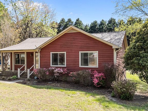 3rd image of 4521 Bens Cir