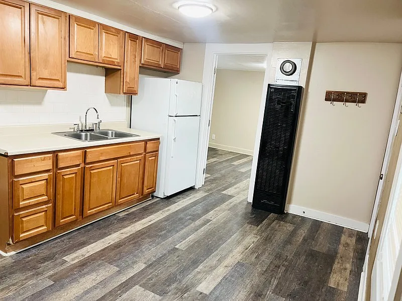 2 bed, 1.0 bath, 768 sqft, $800 — Photo 4