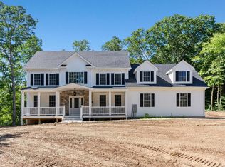 9 Quinns Way, East Hampton, CT 06424