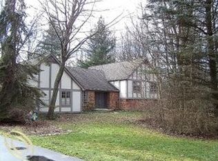 23357 Old Orchard Trl, Bingham Farms, MI