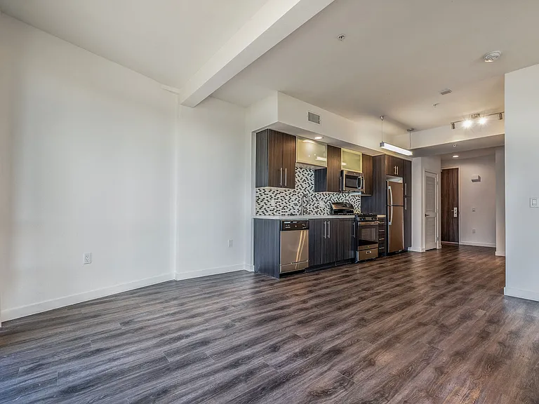 1400 FIG Apartments — Photo 58